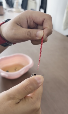 La lona de PVC ha pasado la prueba ignífuga.